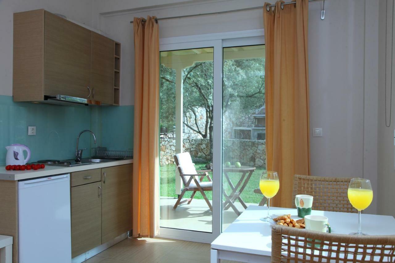 Villa Maria Tsoukaládhes Exteriör bild